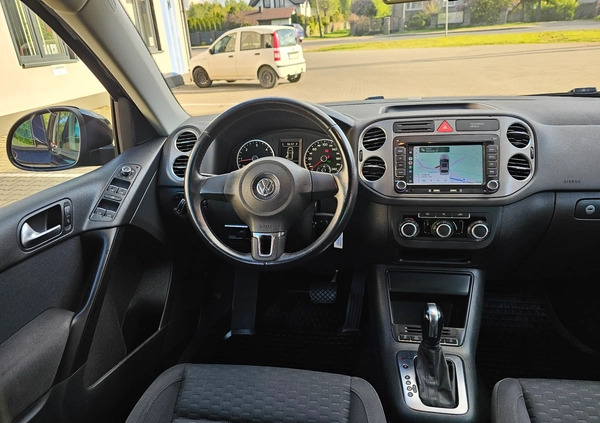 Volkswagen Tiguan cena 39990 przebieg: 198000, rok produkcji 2010 z Ozorków małe 301